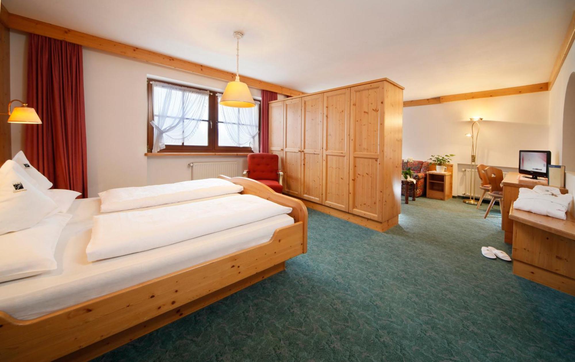 Hotel Peter Petersberg Eksteriør billede