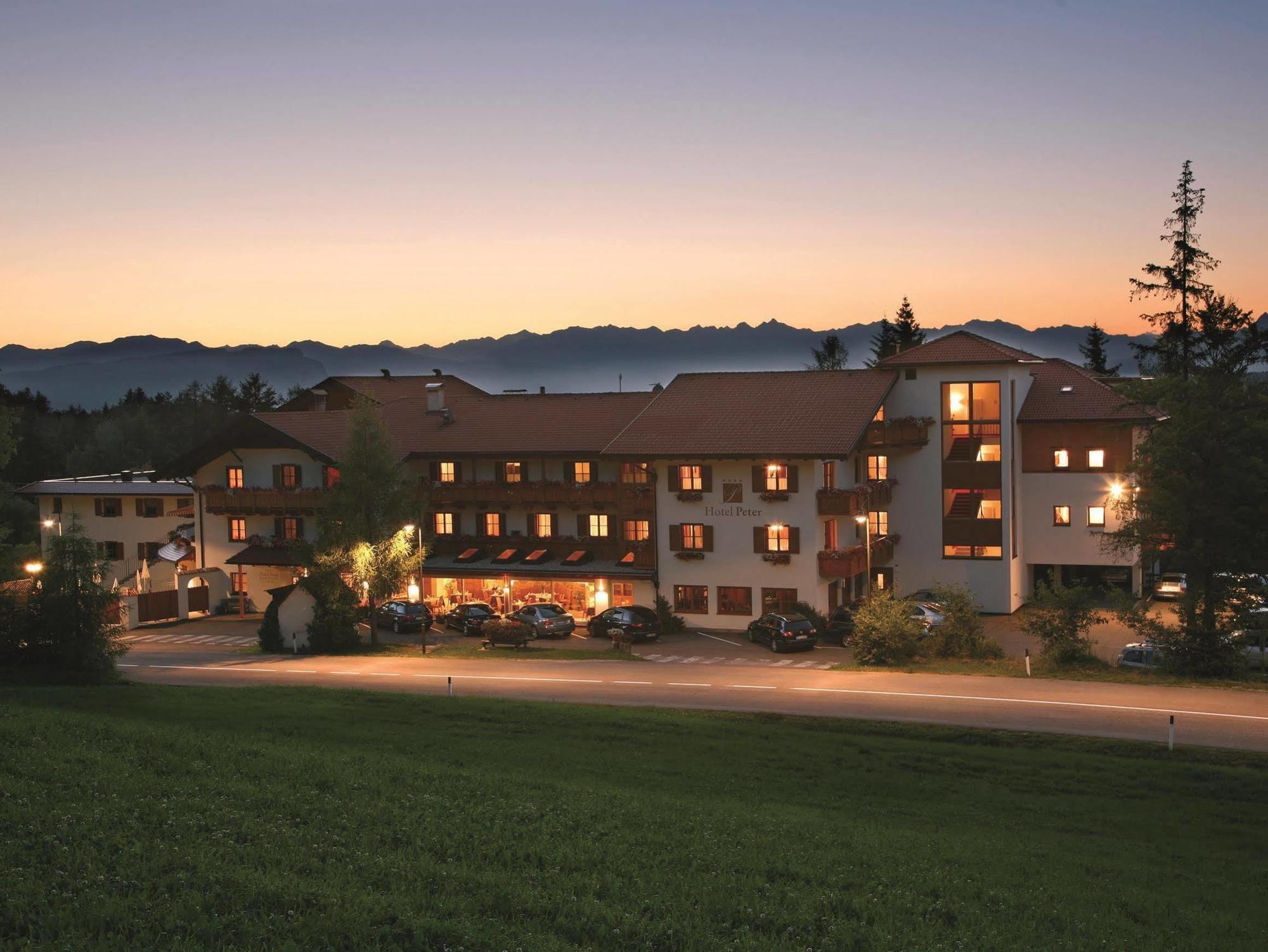 Hotel Peter Petersberg Eksteriør billede