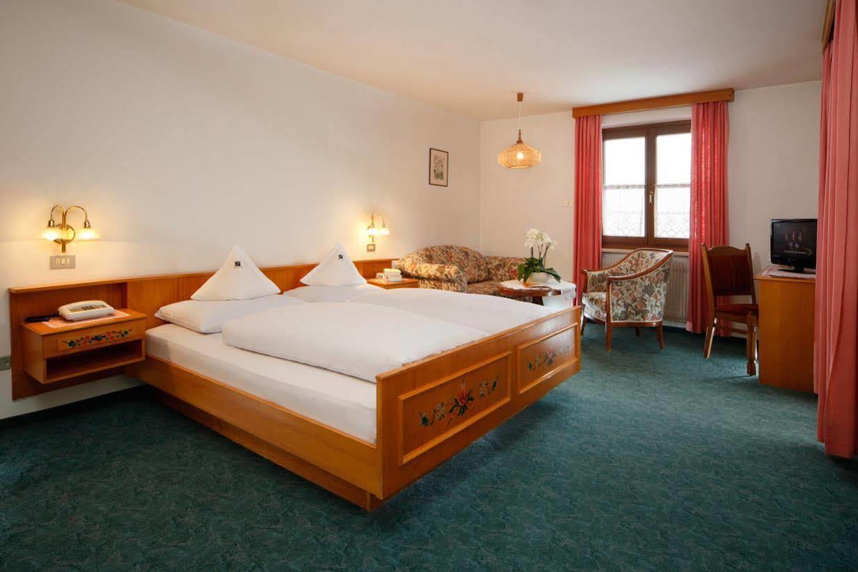 Hotel Peter Petersberg Eksteriør billede
