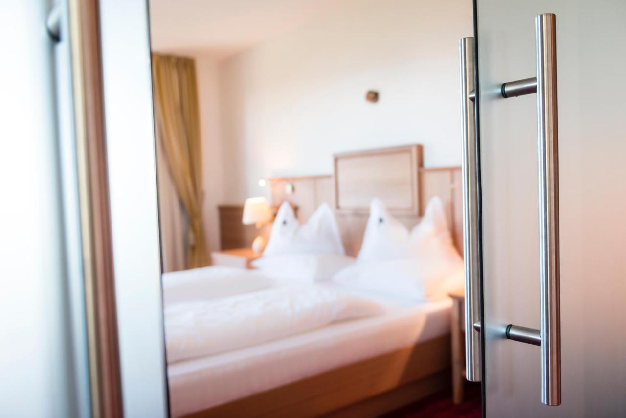 Hotel Peter Petersberg Eksteriør billede