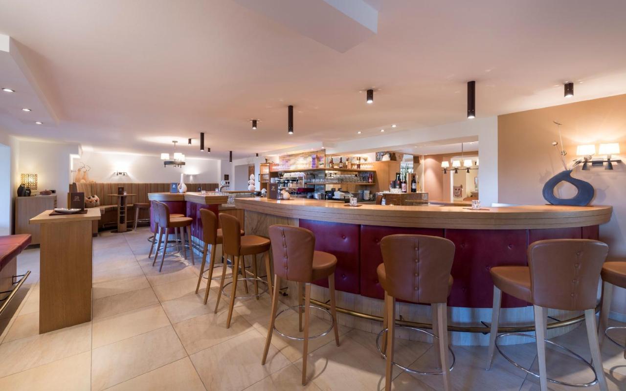 Hotel Peter Petersberg Eksteriør billede
